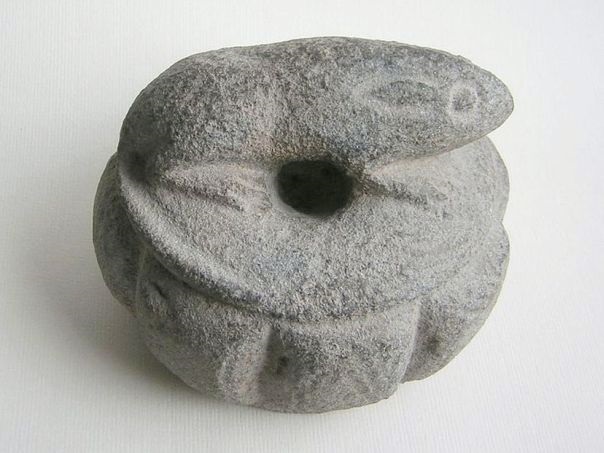 Stone scroll weight with a rat – (0051)